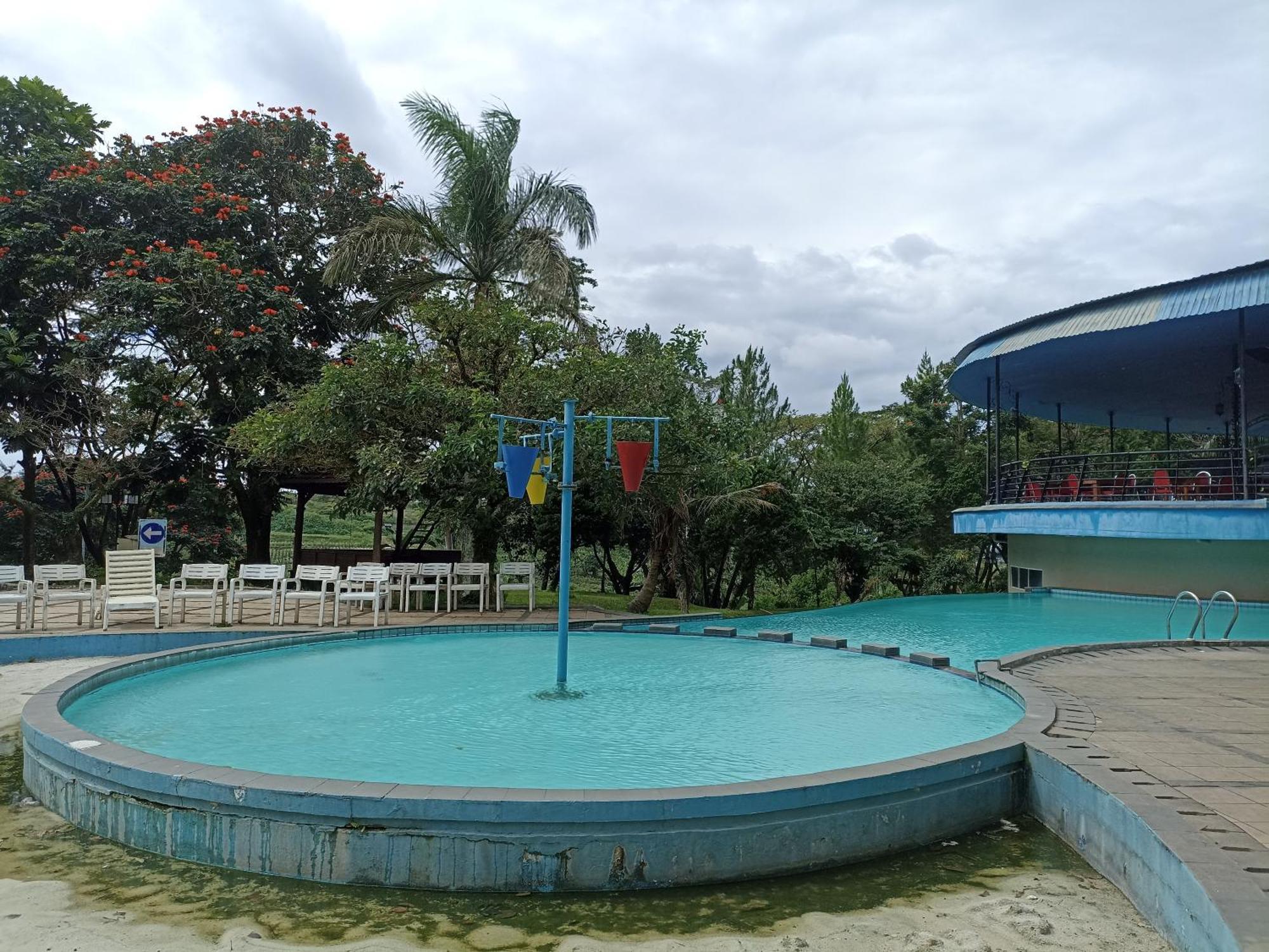 Apartemen Spacious 1br With Great View Marbella Dago Pakar By Travelio